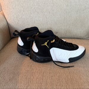Jordan Athletic Shoes Black White Gold